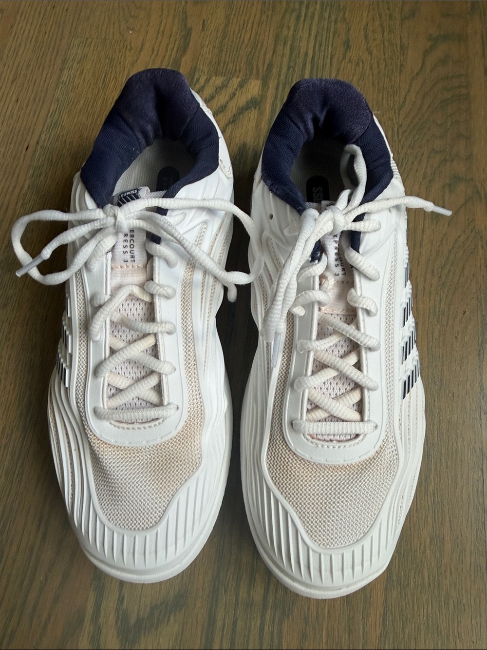K-Swiss White and Navy Men's hyper Court Express Clay Court, Tennis Sneakers